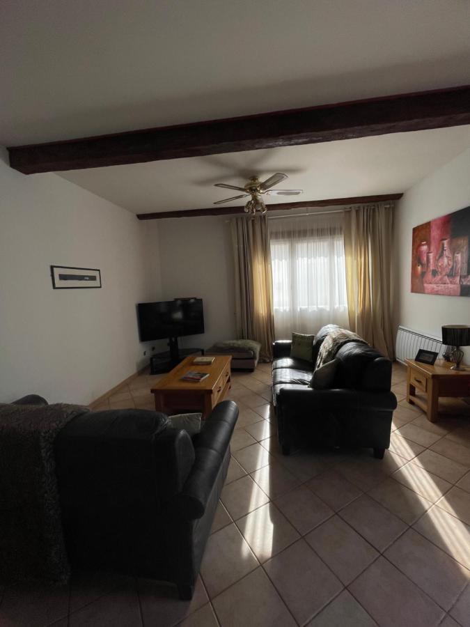 Gite D'Ecosse Apartment Azille Bagian luar foto
