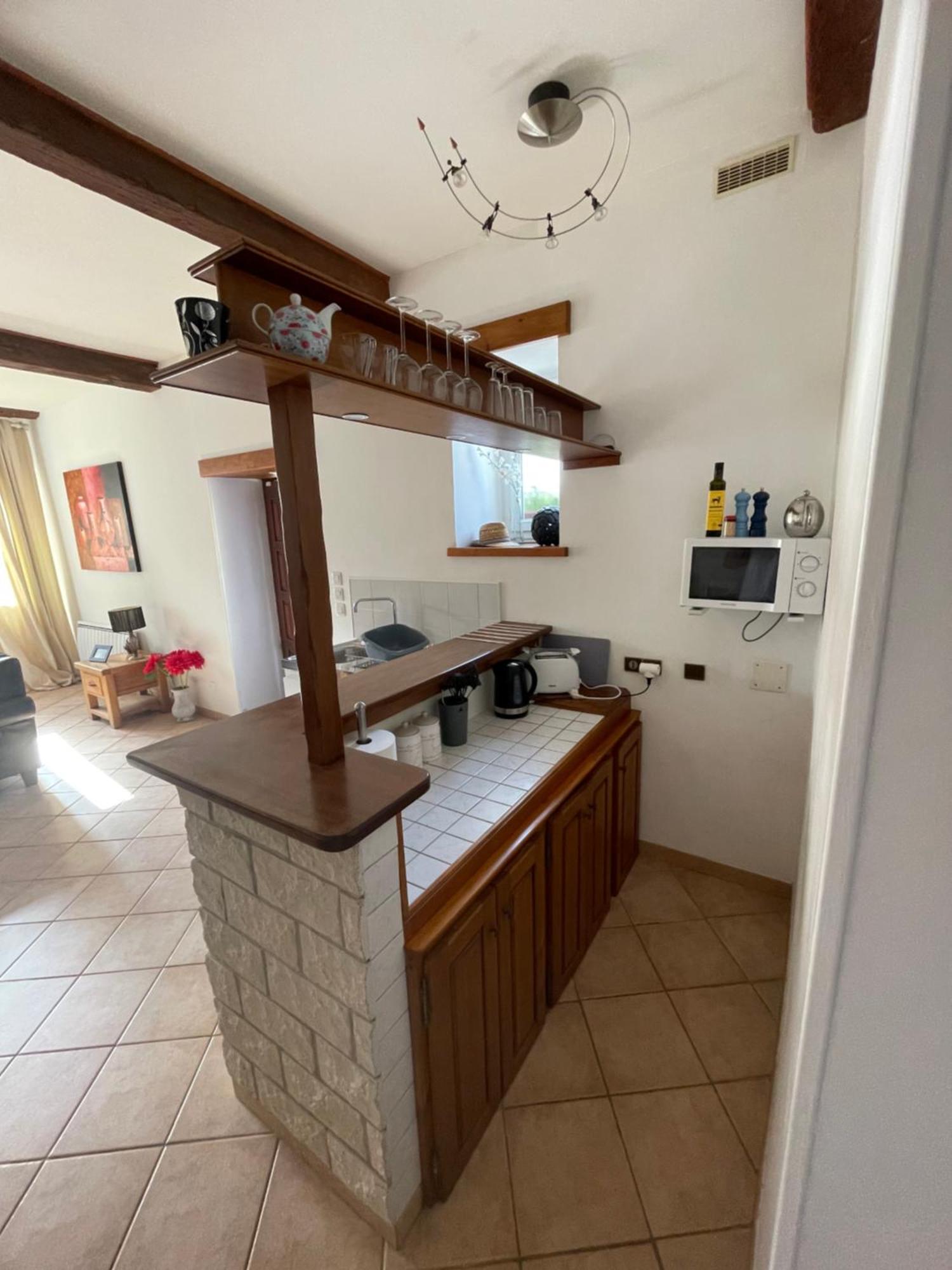 Gite D'Ecosse Apartment Azille Bagian luar foto